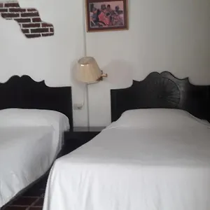  Hotel De Cortez Y Larraz Guatemala